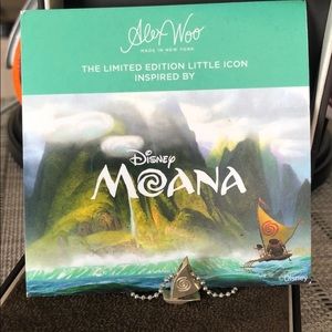 Alex Woo - Moana #30/100 from the FIRST release.
